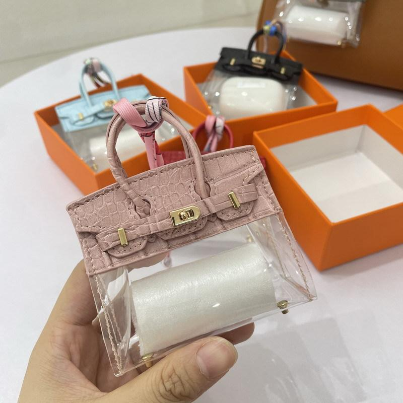 Luxury Mini Handbag Collection - Chic Accessory for Fashion Enthusiasts
